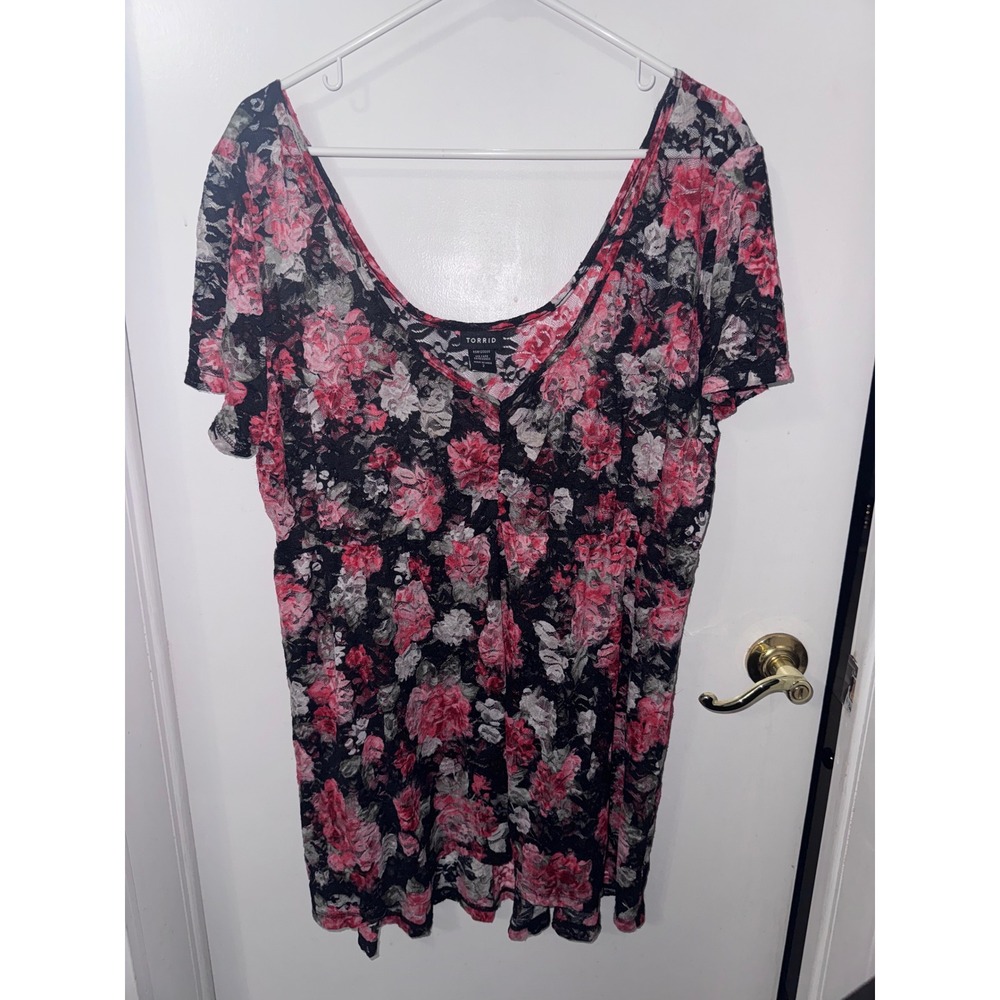 Torrid Floral Lace Babydoll Top Pink Grey Black Rose V-Neck Plus Size 2 2X